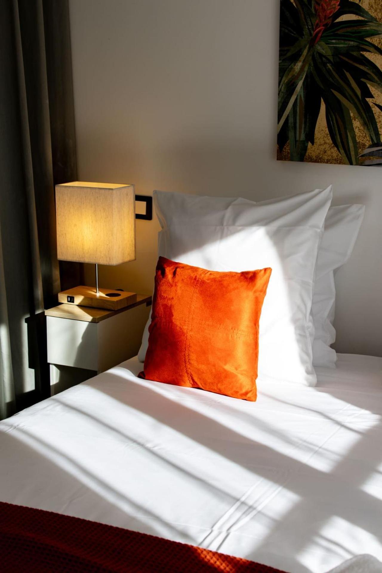 Le Lucien Eco-Appart'Hotel - Angouleme - Centre - Wifi - Parking Prive - Classe 4 Etoiles 外观 照片